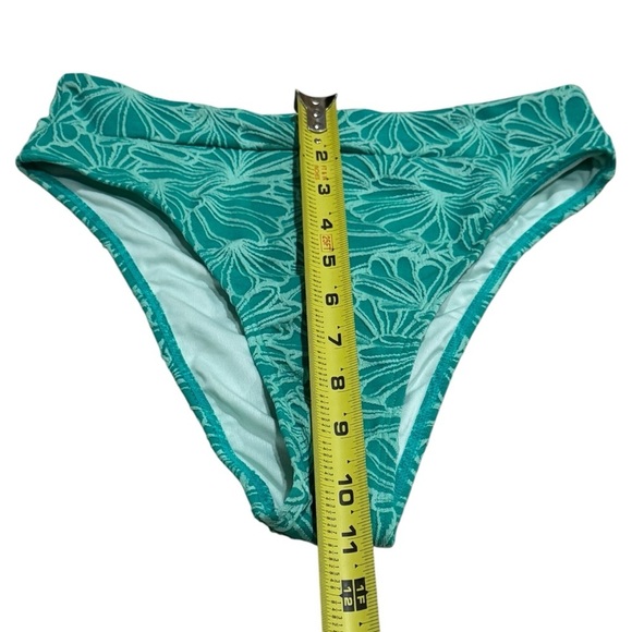 NEW Cupshe Scallop V-Neck High Waisted Bikini in Mint Green Size XS - Picture 8 of 9